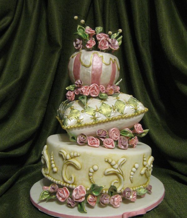 Beautiful Embossed Wedding Cakes