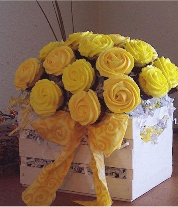 Rose Bouquet Mini-Cupcakes.