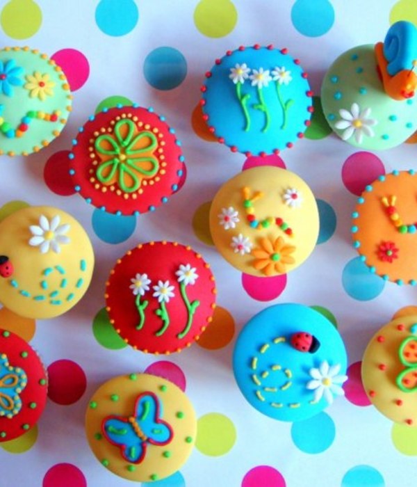 And Happy Cupcakes :-)