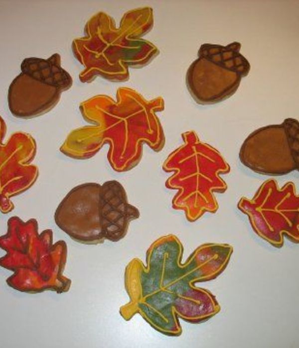 Fall Leaf And Acorn Cookies