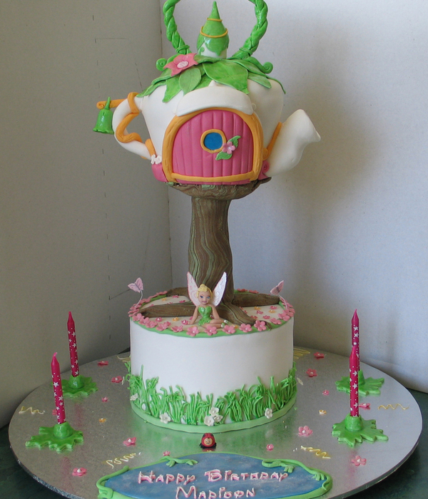 Tinkerbell Cake