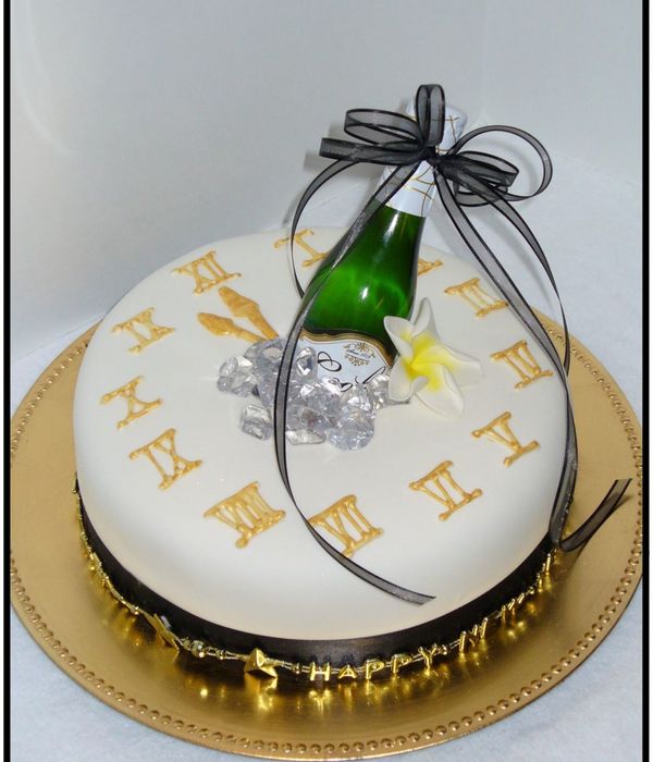 New Years Clock Cake