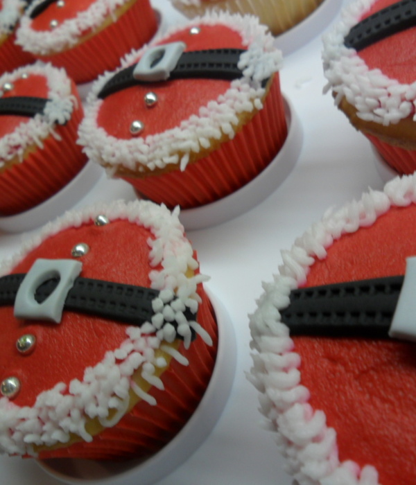 Santa Belly Cupcakes