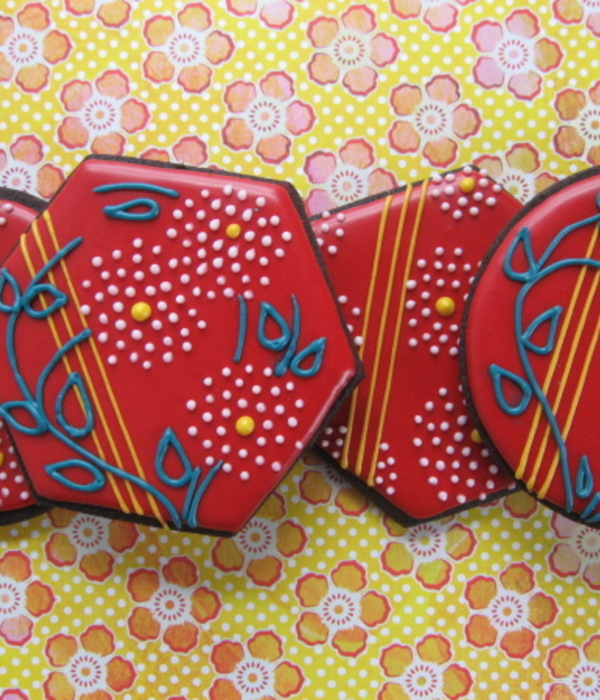 Red Lacquer Chinese Floral Cookies
