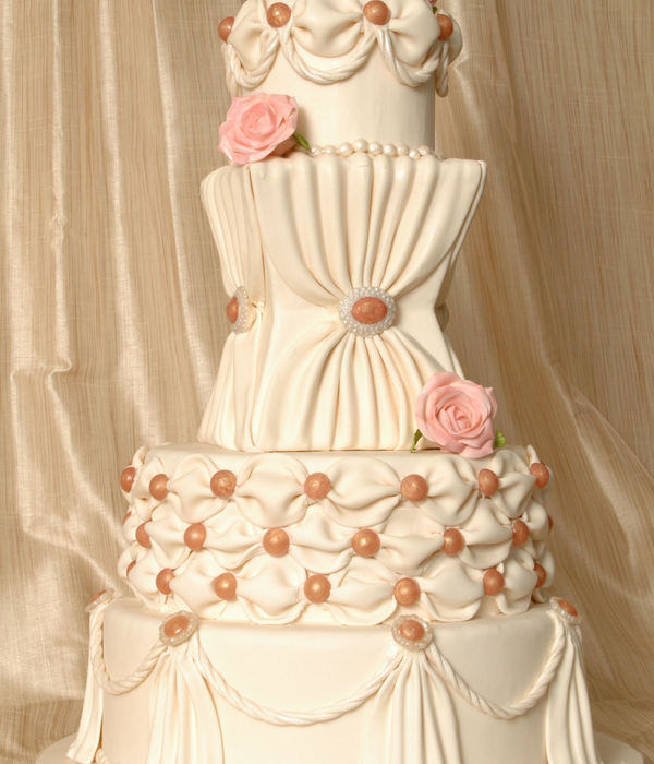 Ivory Rose Cake