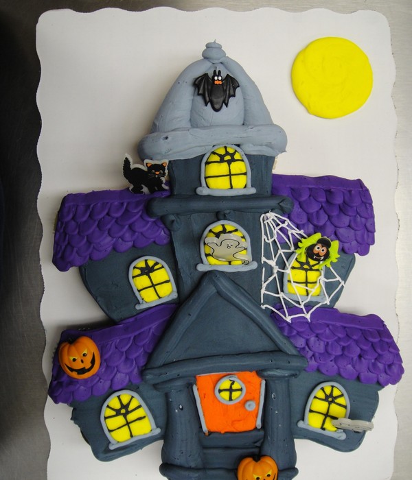 Haunted House Cupcake Cake
