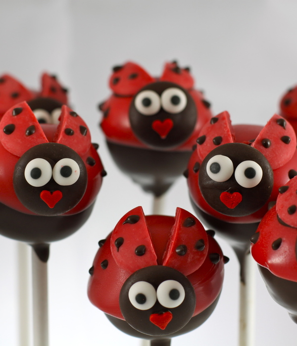 Lady Bug Cake Pops