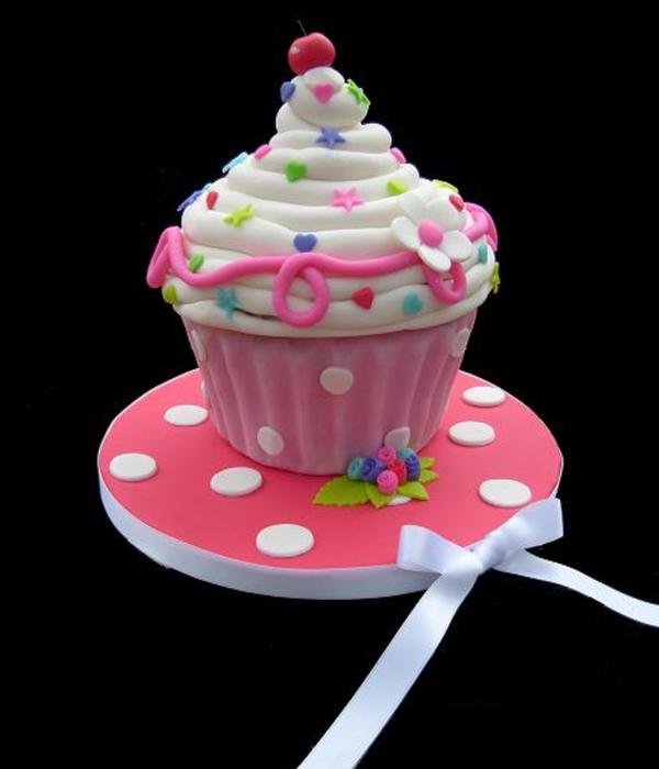Giant Cupcake!