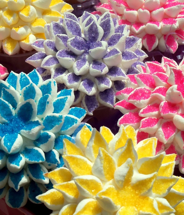 Crysanthemum Cupcakes