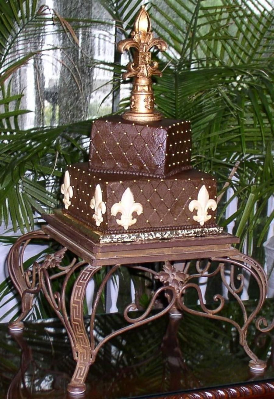 Fleur De Lis Themed Grooms Cake