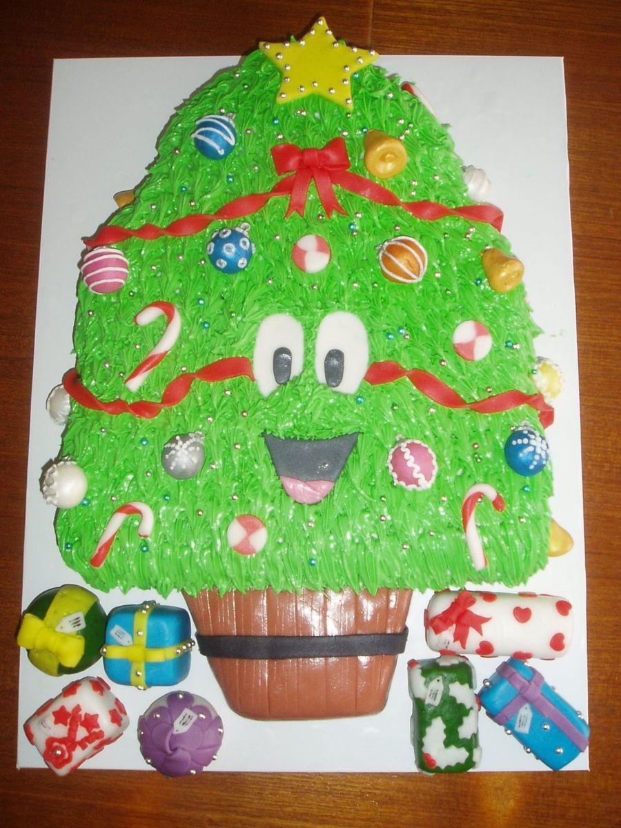Christmas Tree Cake