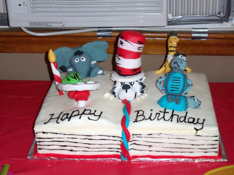 Dr. Seuss Birthday Cake - CakeCentral.com
