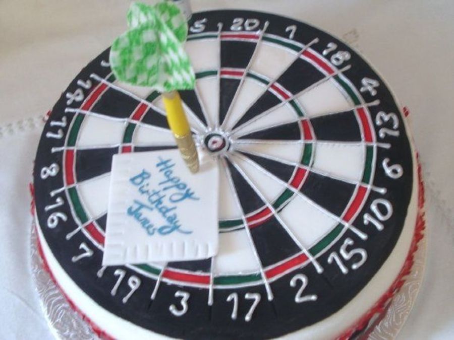 Dart Board Cake
