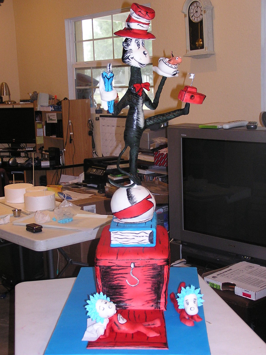 Cat In The Hat Baby Shower Cake