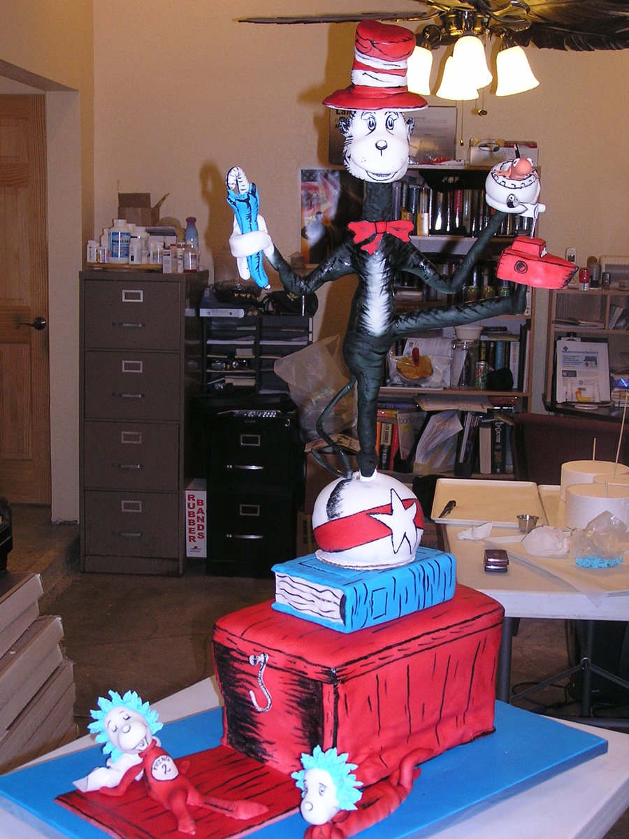 Cat In The Hat Baby Shower Cake