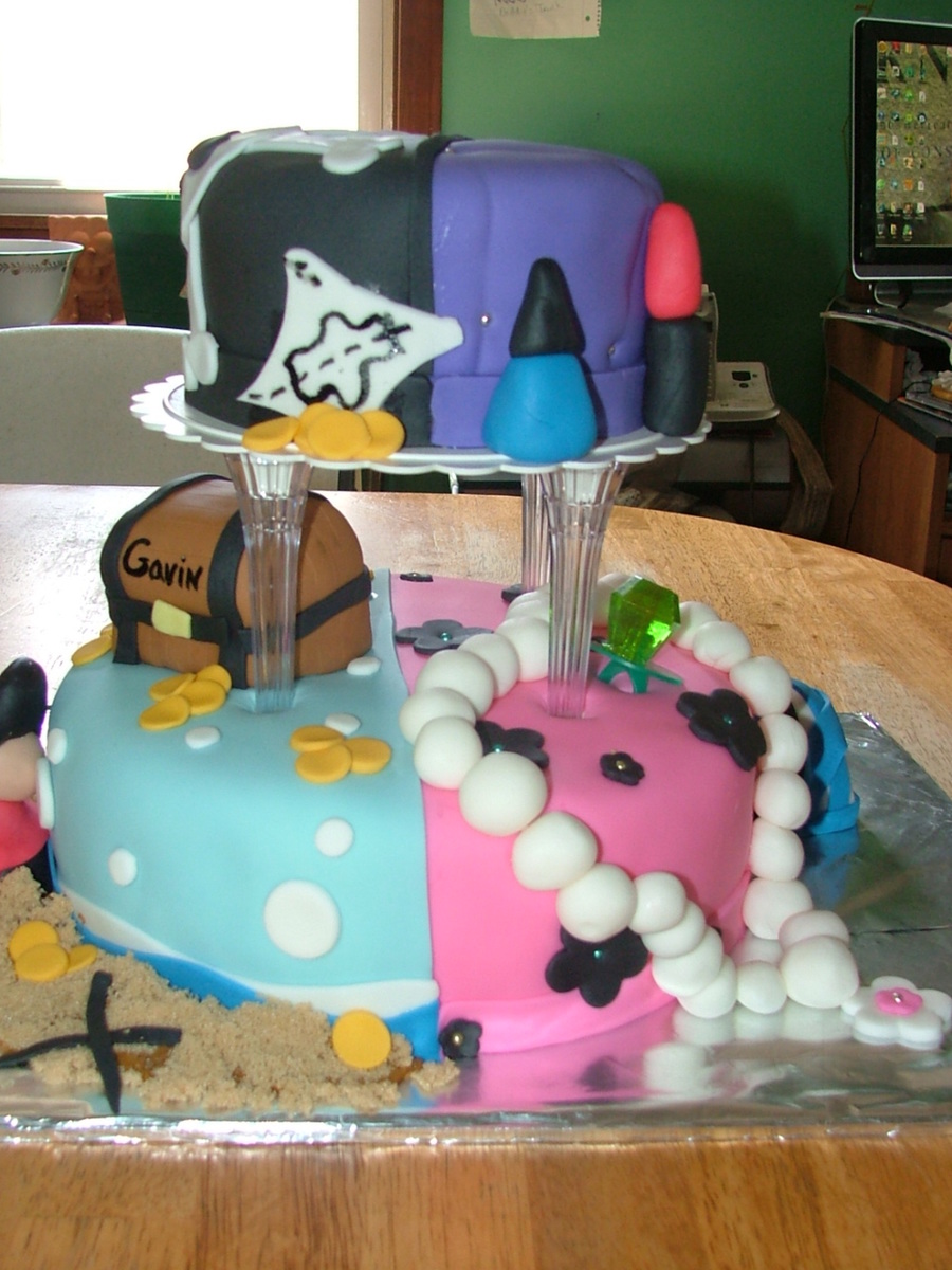 Boy Girl Half And Half Pirate And Girly Girl ay Cake Cakecentral Com