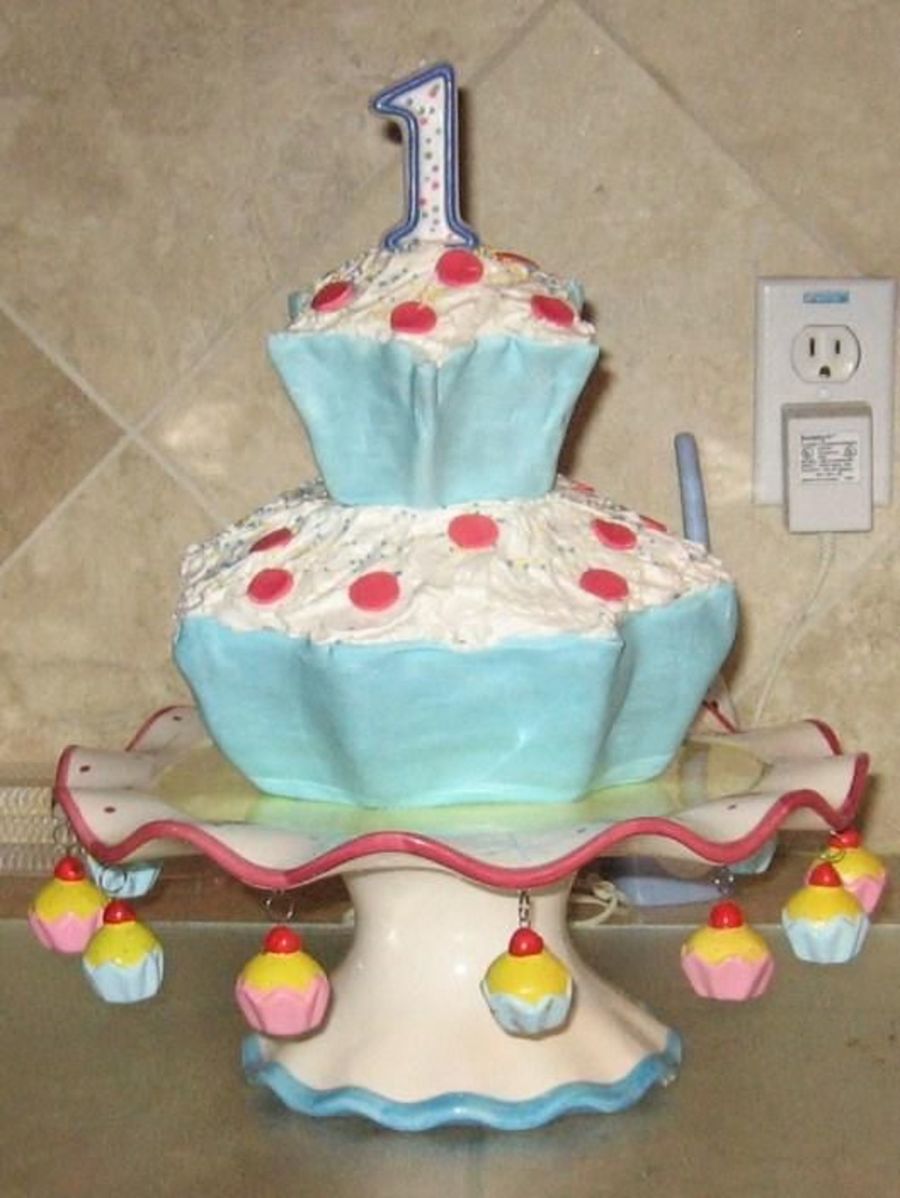 First Birthday Cupcake Cake