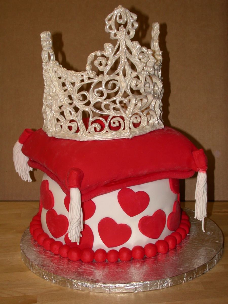 "domestic Goddess" Mother's Day Cake