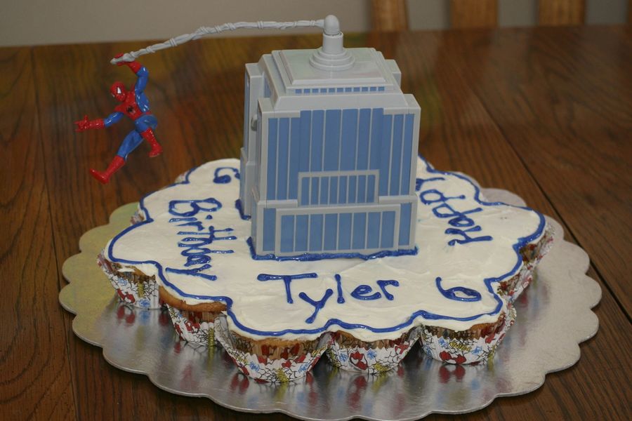 Spiderman Cupcake Cake