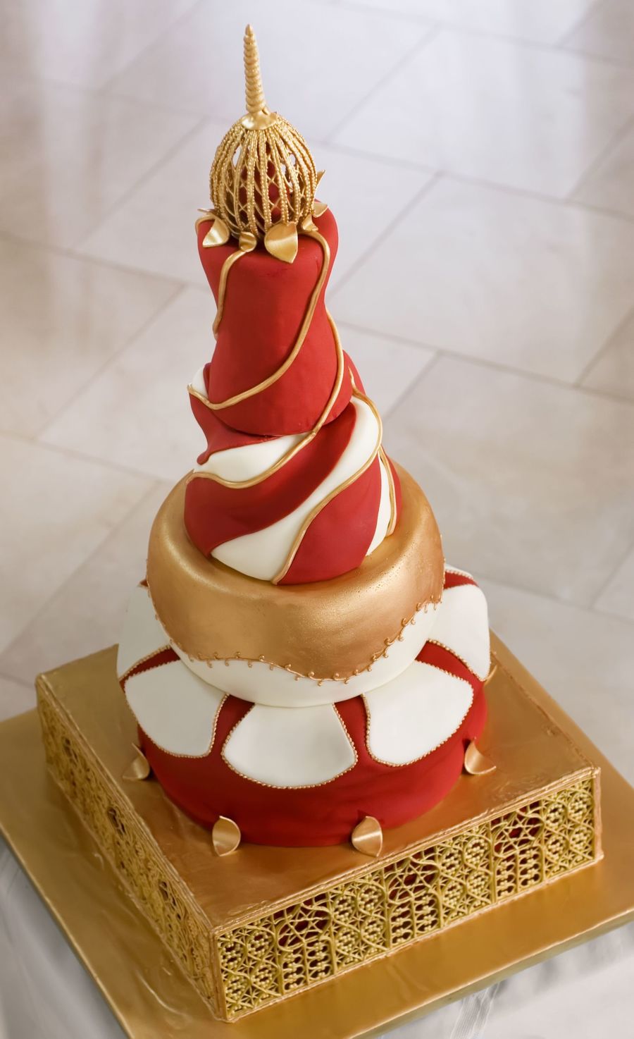 Gold Gate Wedding Cake