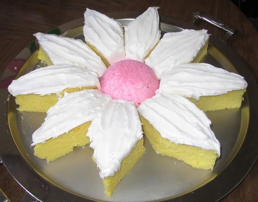 Daisy Flower Cake