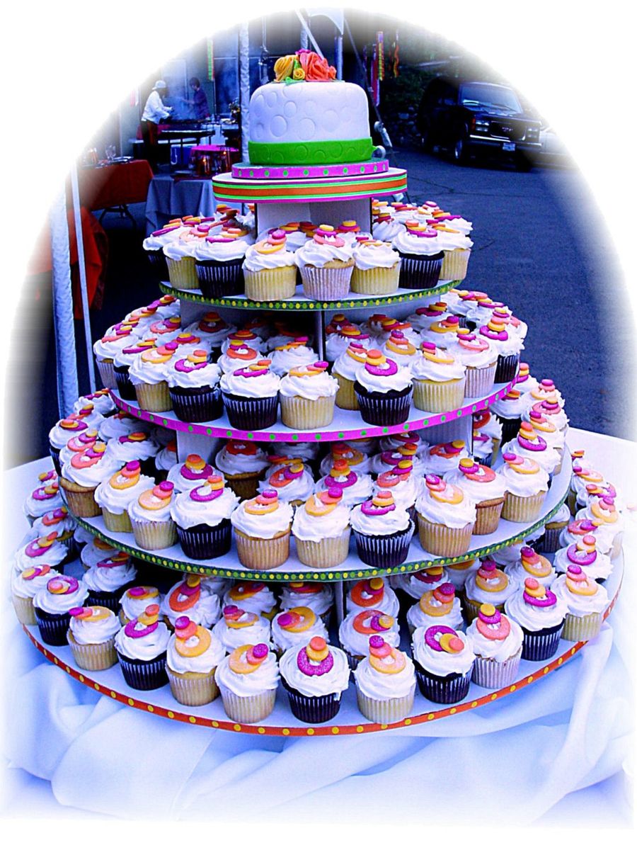 Retro Cupcake Tower!