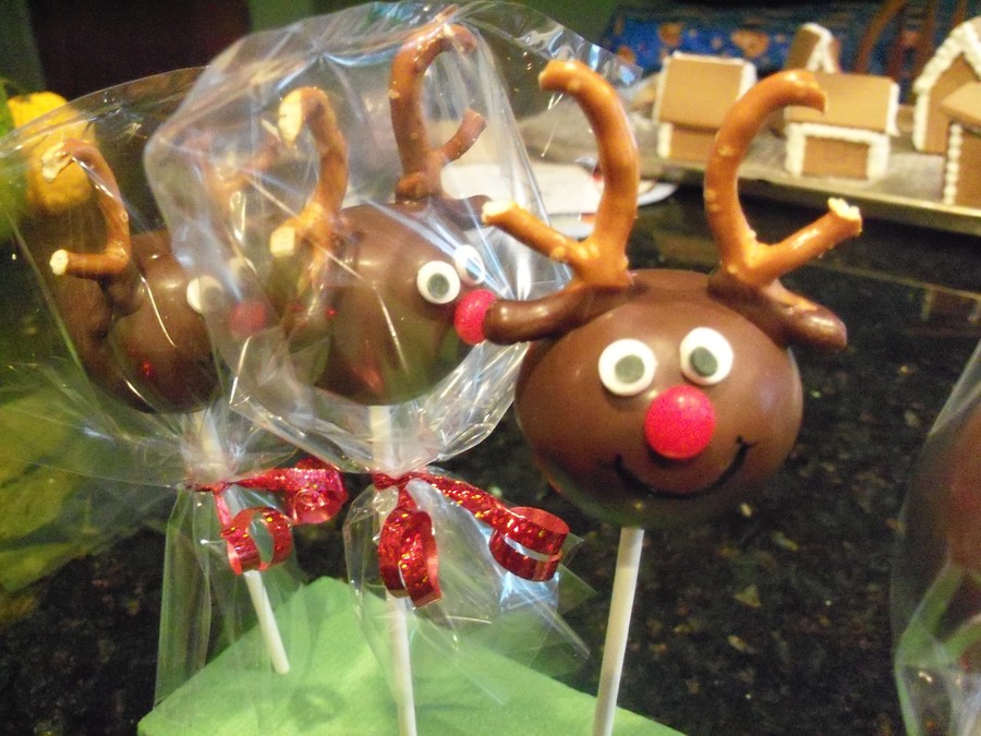 Reindeer Cake Pops