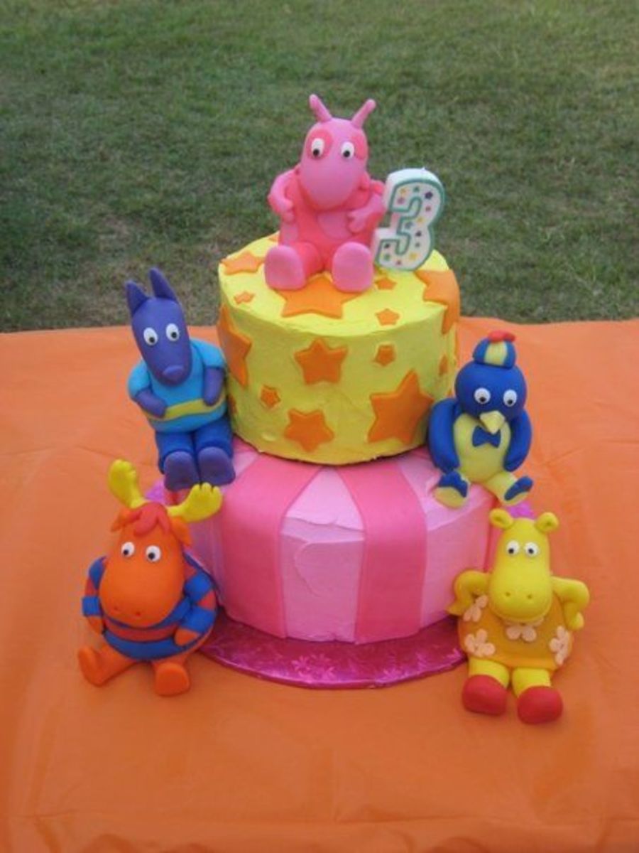 Backyardigans Cake