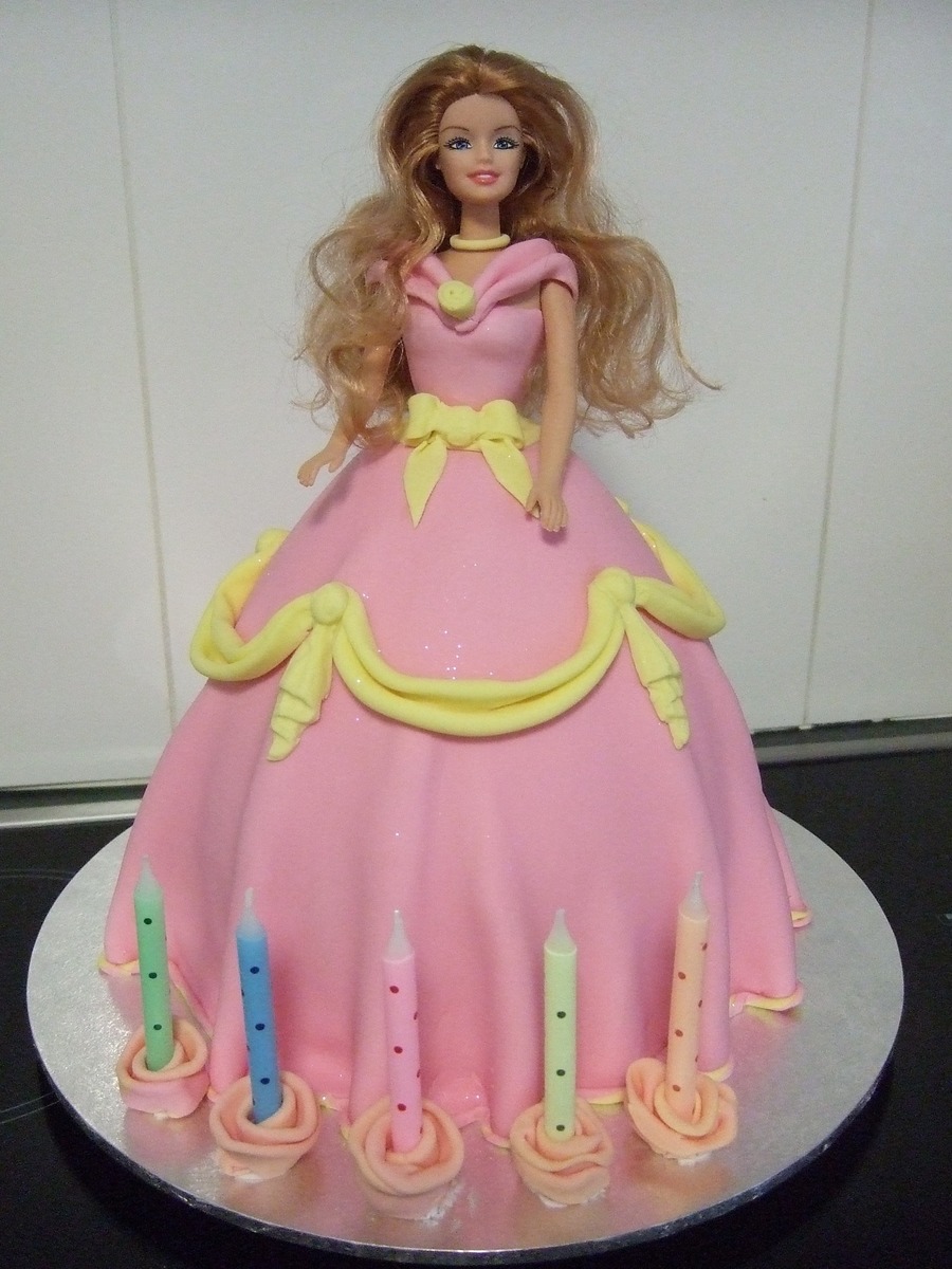 Dolly Cake