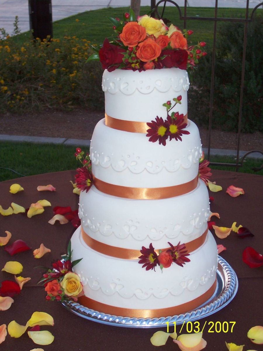 Eyelet Lace Wedding Cake