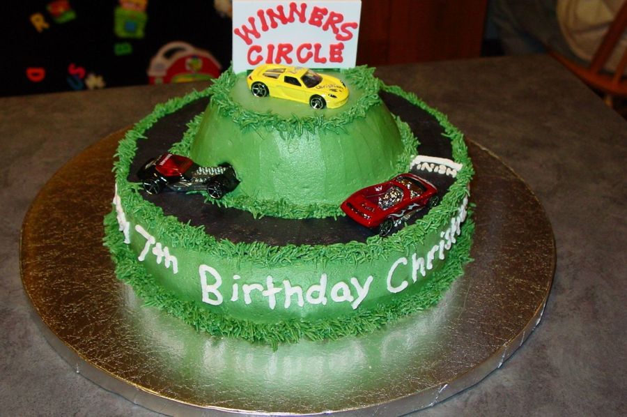 Race Track Birthday Cake - CakeCentral.com