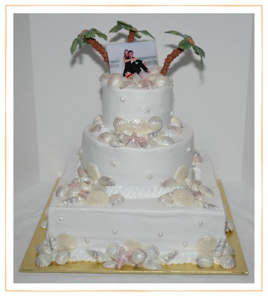 Sea Shell Square And Round Cake