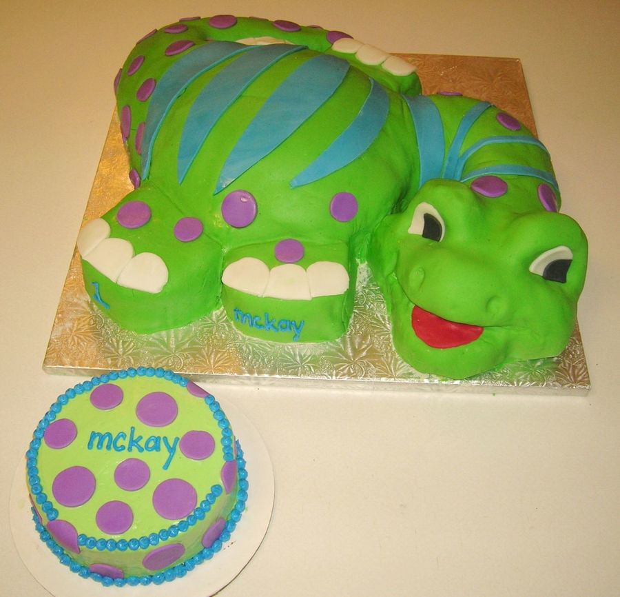 Dinosaur Cake And Matching Smash Cake For One Year Old
