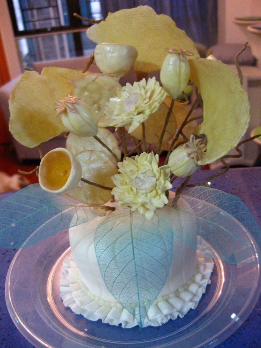 Gumpaste Dry Flowers Arrangement