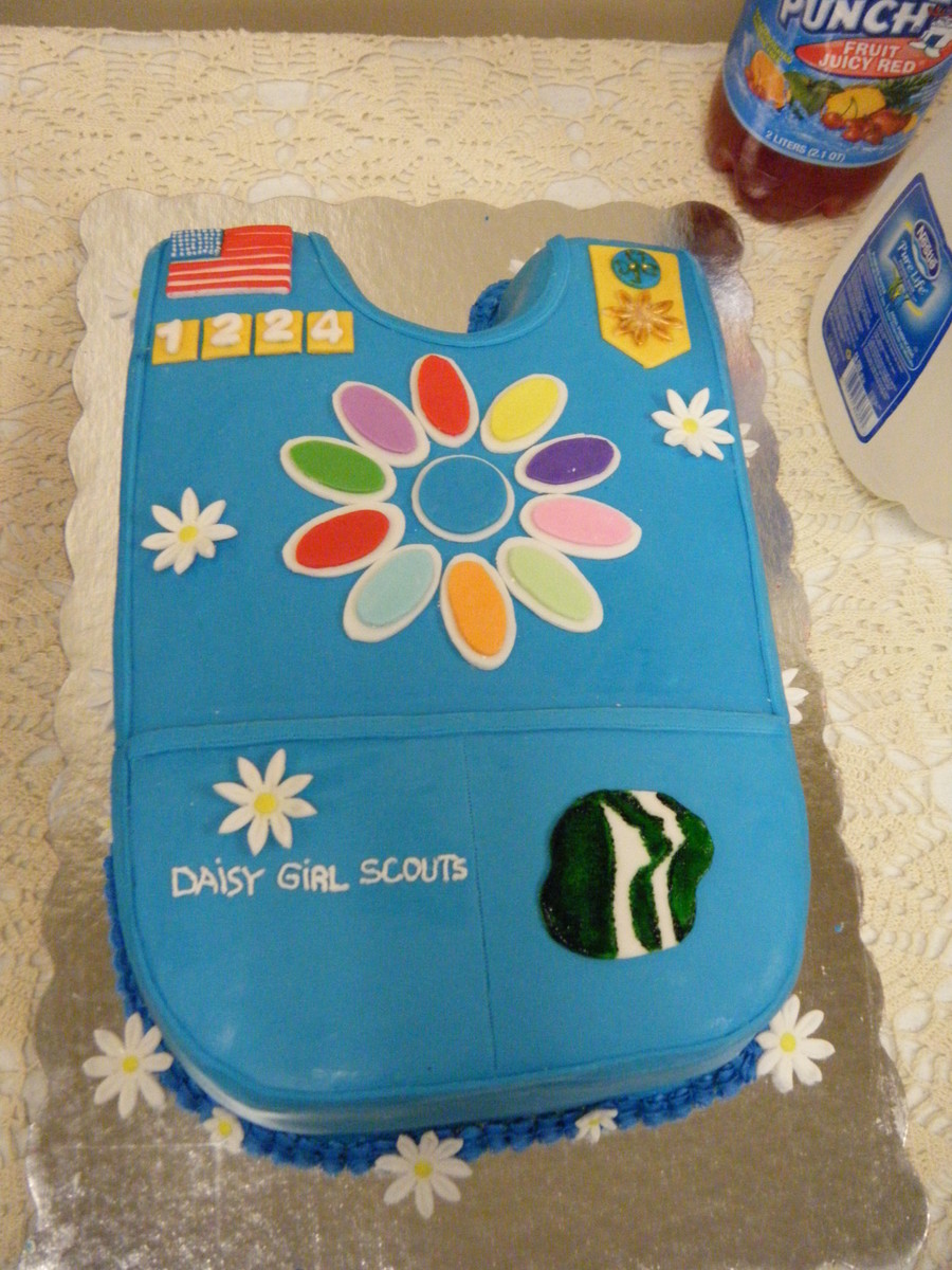 Daisy Girl Scout Cake