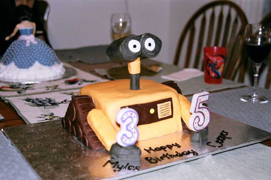 WallE Birthday Cake