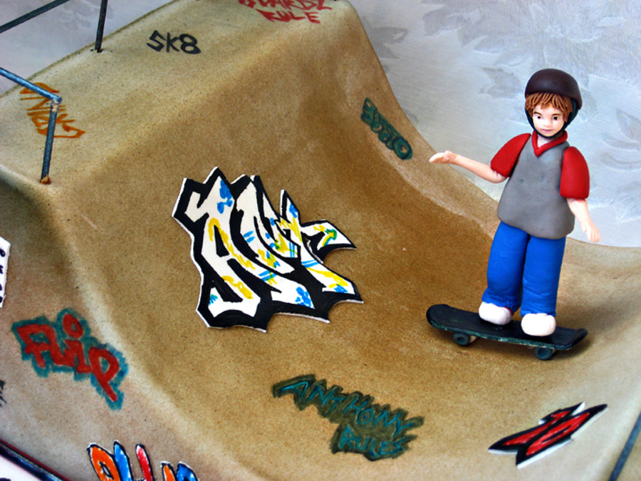 Skate Park Skateboard Ramp Cake