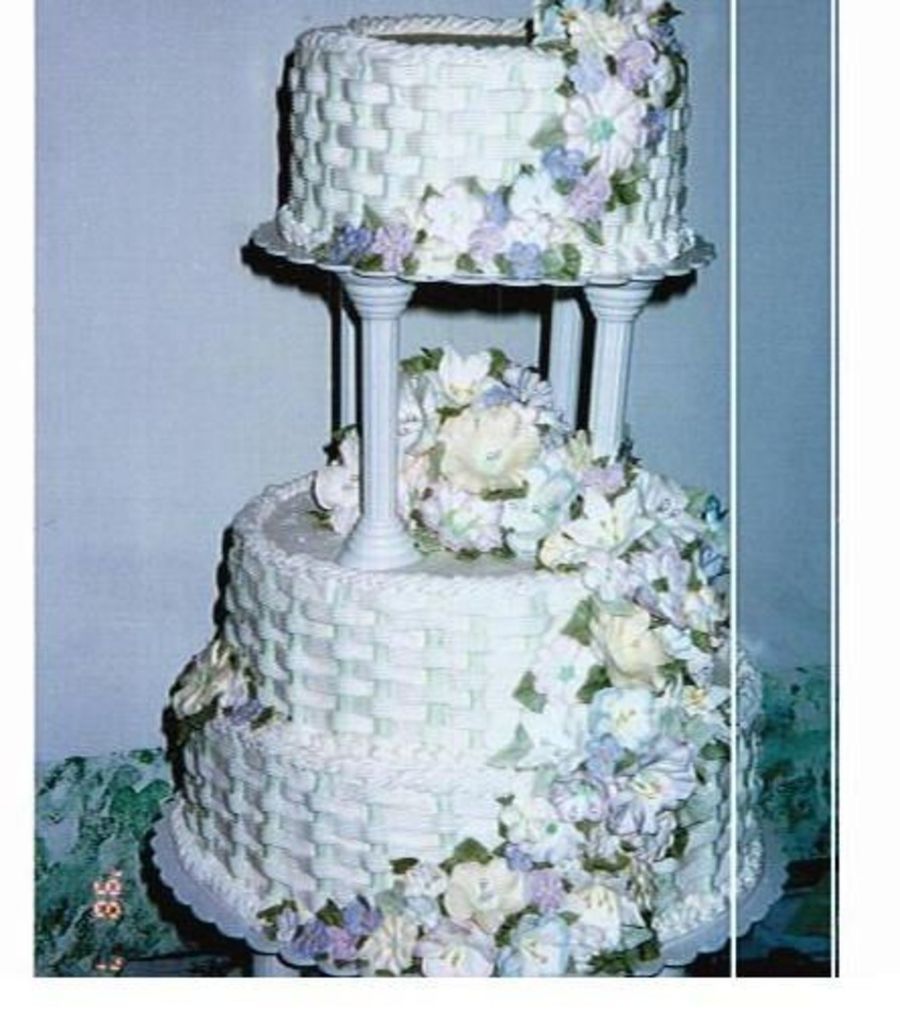 Wilton Wedding Cake Display At Michaels