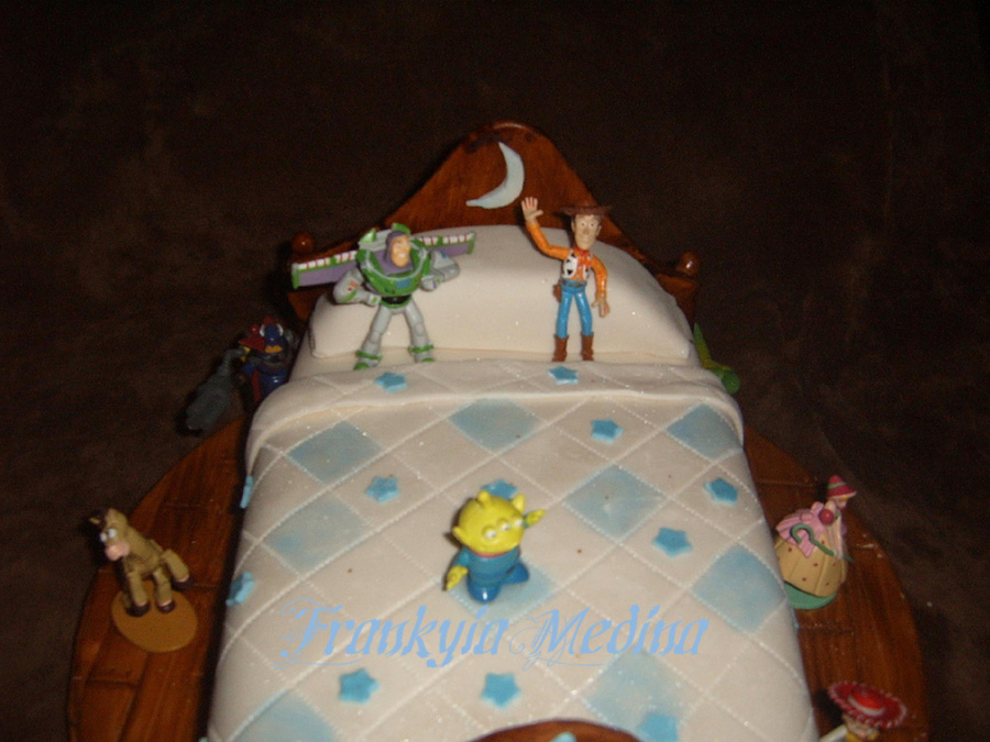 Toy Story Bed - CakeCentral.com