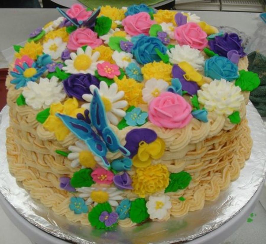 Basket Weave Cake With Royal Icing Flowers
