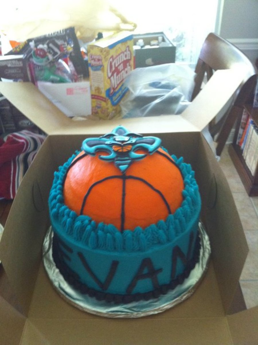 New Orleans Birthday Cake