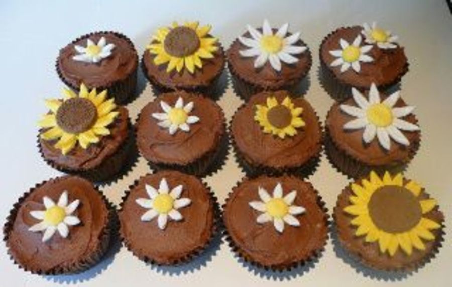 Sunflower And Daisy Cupcakes