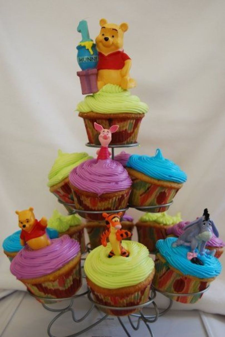 Winnie The Pooh Cupcakes — free download