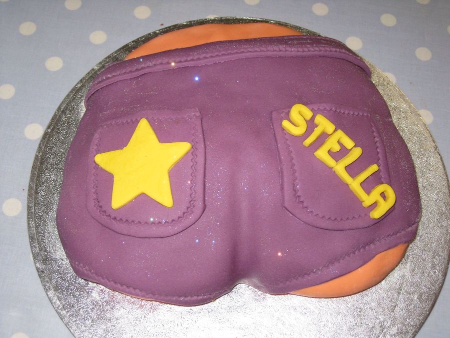 Hotpants Cake