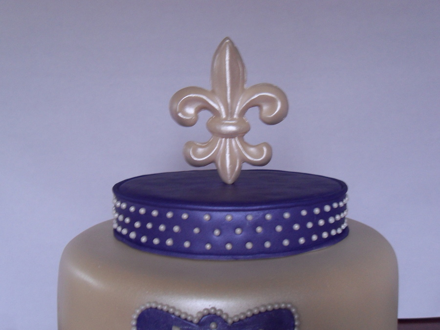 Fleur De Lis Cake