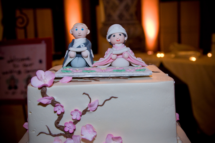 Japanese Style Wedding Cake Topper