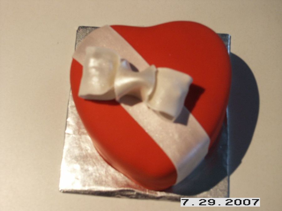 Red Heart Cake