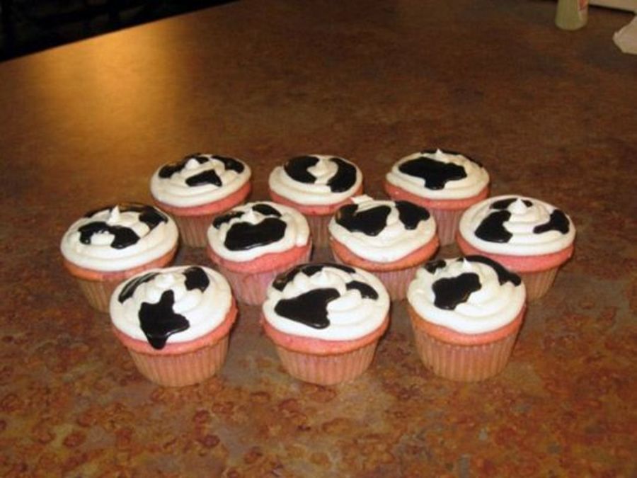 Cow Print Cupcakes