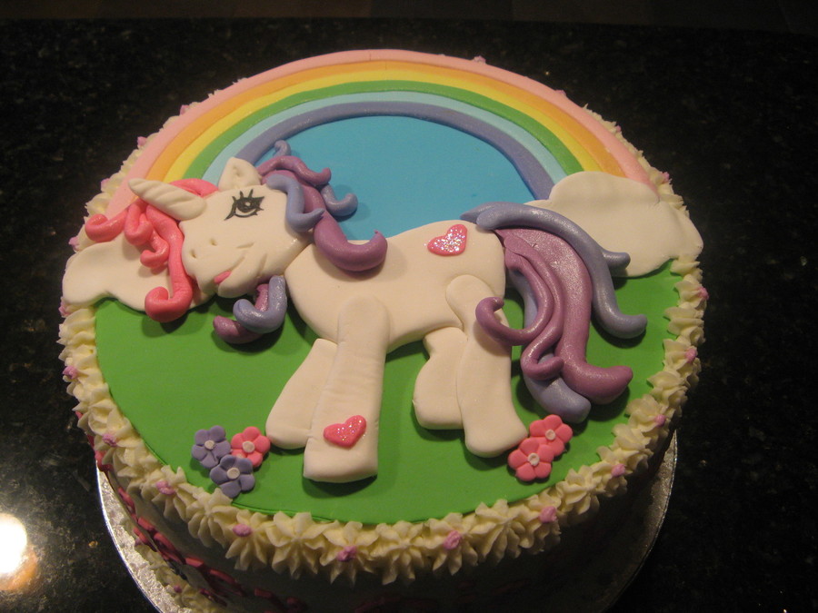 My Little Pony - Sweetie Belle Unicorn - CakeCentral.com