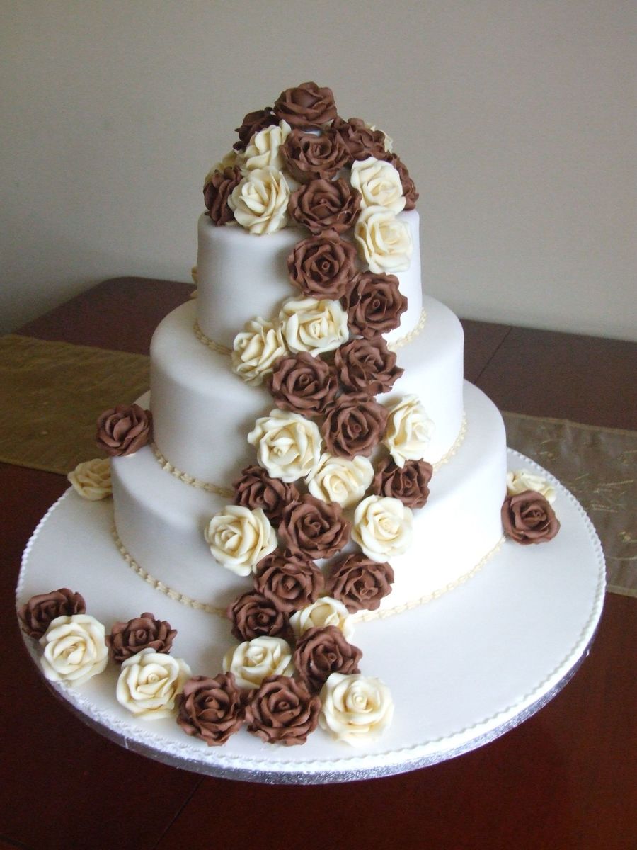 Chocolate Rose Wedding Cake